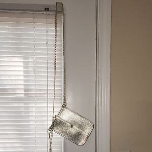Lilly PULITZER Gold Metallic Crossbody Chain Bag, EUC.